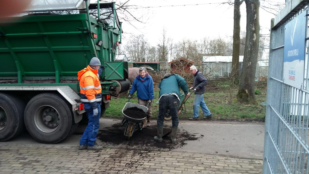 20200212_094700-compost